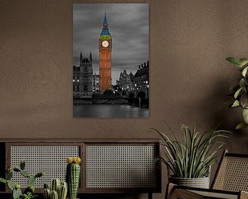 Nachtfoto Big Ben deels zwart / wit te Londen van Anton de Zeeuw