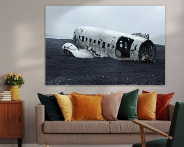 Plane wreck Iceland by Menno Schaefer