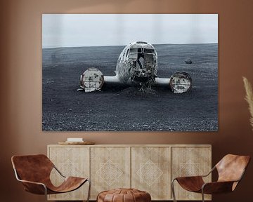 Plane wreck Iceland by Menno Schaefer