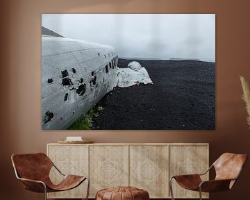 Plane wreck Iceland by Menno Schaefer