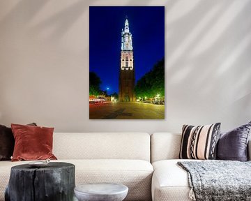 Photo nocturne de la tour Notre-Dame à Amersfoort sur Anton de Zeeuw