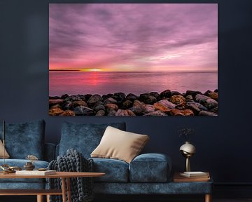 De kust van Juelsminde bij zonsopkomst by Tony Buijse