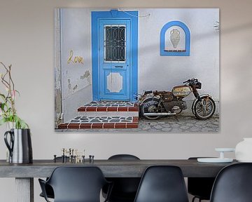  Grieks straatje met oude brommer Kalymnos