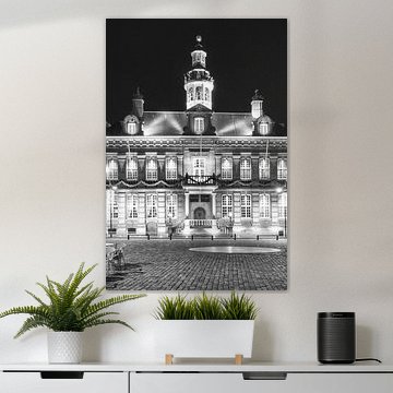 The town hall of Roermond by night