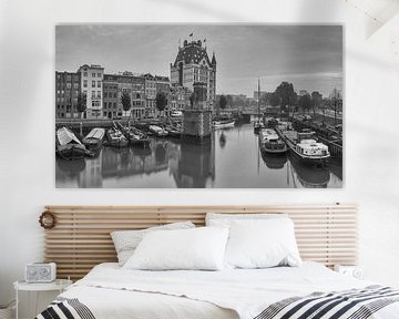 Wijnhaven Rotterdam met Witte Huis. von Ilya Korzelius