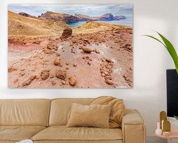 Moonscape lunar landscape with rocks on island Madeira sur Ben Schonewille