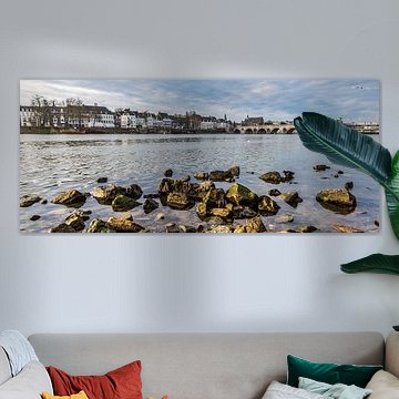 Maastricht - stadsgezicht vanaf de Maas