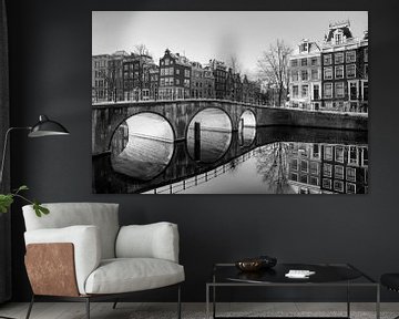 Brug reflectie Amsterdam van Dennis van de Water
