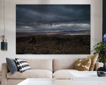 Dreigende donkere wolken in IJsland