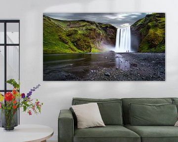 De waterval Skógafoss in IJsland van Yvette Baur