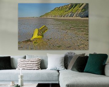 Buoy on the beach at Arromanches-les-Bains by Remco Swiers