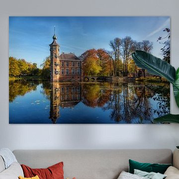 Sprookjes kasteel in de herfst