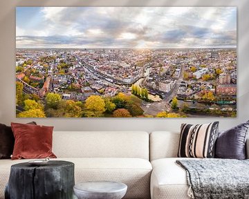Zonsopkomst boven Groningen-Stad (panorama) van Frenk Volt