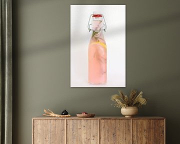 Huisgemaakte roze cranberry-citroen limonade van Anki Wijnen