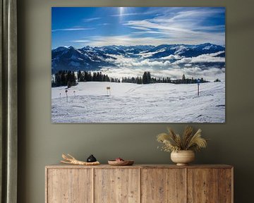 Laaghangende bewolking in Oostenrijkse bergen van Remco de Zwijger