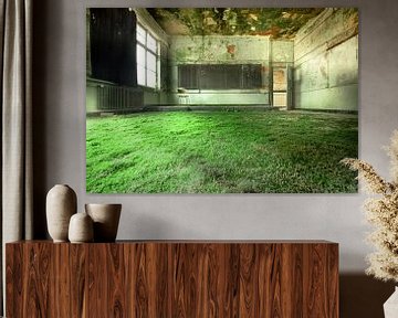 Groen tapijt in een verlaten klaslokaal van Olivier Photography