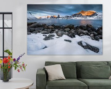 Verschneite Landschaft in Senja / Lofoten, Norwegen von Martijn Smeets