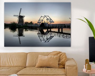 Traditional wind mill at Kinderdijk by Esther Seijmonsbergen