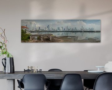 Panorama van Panama stad van Roel Beurskens