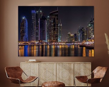 Dubai bij nacht 9 van Peter Korevaar