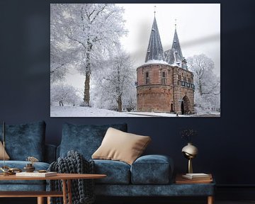 Cellebroederspoort in Kampen in Overijssel tijdens een mooie de winterdag van Sjoerd van der Wal Fotografie
