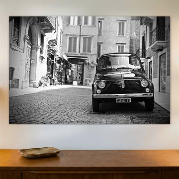 Vintage Fiat 500 oldtimer in Verona Italien von Jasper van de Gein Photography