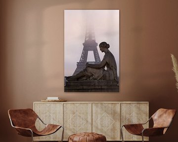 Eiffel Toren in de mist van Anu Berghuis