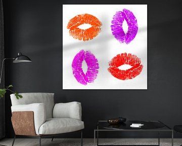 Multi colour Kiss on white von ART Eva Maria