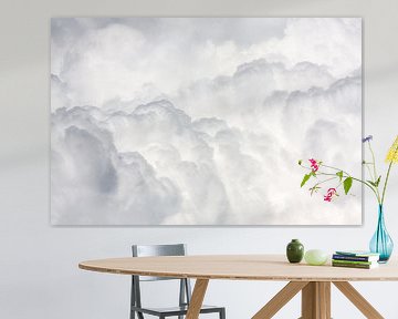 Massive stapelwolken van Jan Brons