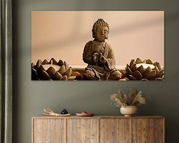 Boeddha met Lotuskaarsen van Cora Unk