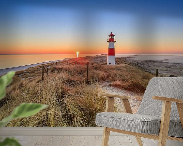 Beispiel fototapete: Morning Light at Sylter Lighthouse von Ursula Reins