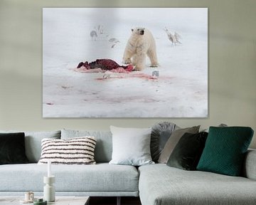 Polar bear and prey by Peter Zwitser