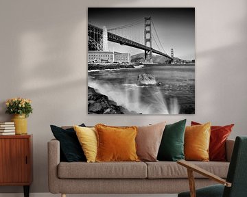 Golden Gate Bridge avec déferlement  sur Melanie Viola