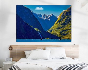 Varen in Milford Sound, Nieuw Zeeland van Rietje Bulthuis