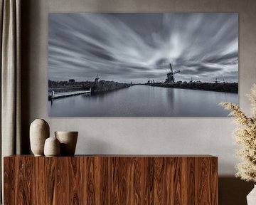 Wolken boven Kinderdijk von Amir Cengic