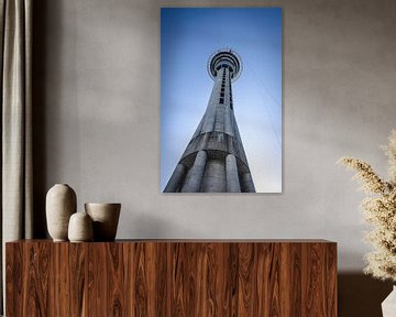 Sky Tower in Auckland, Nieuw Zeeland van Rietje Bulthuis