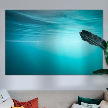 Lichtstralen door het water van M. Diaz