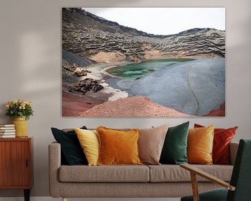 Lago Verde gifgroen kratermeer op Lanzarote van Ramona Stravers