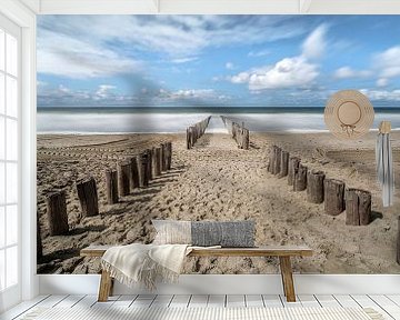 Het strand van Domburg. van Pieter van Roijen