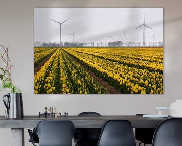 Tulpenbollenveld met windmolens van Ad Jekel