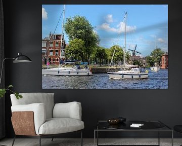 Zeilboot in hollands landschap 