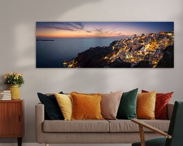 Panorama van de zonsondergang in Oia / Santorini van Edwin Mooijaart