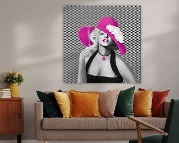 Sexy Schönheit in Pop Art mit pink von Monika Jüngling