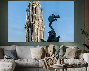 Cathédrale Notre-Dame e la statue de Brabo à Anvers d'Anvers