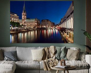 Stadhuis in de avond van Borg Enders