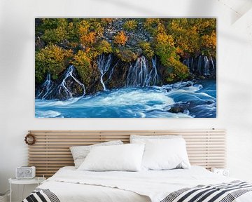 Hraunfossar Wasserfall Island von Miranda Bos