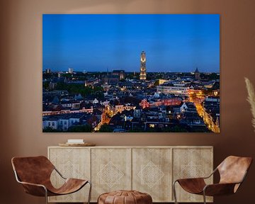 Paysage urbain avec l'église Dom et la tour Dom à Utrecht sur Donker Utrecht