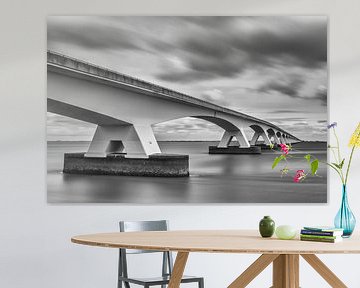Eine Ikone, die Brücke über die Oosterschelde von Gerry van Roosmalen