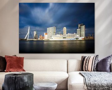 Rotterdam : Vue du pont Erasmus et du terminal de croisières sur Pieter van Dieren (pidi.photo)