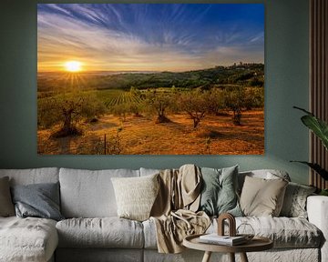 Sunrise over Tuscany Hills van Sander Peters